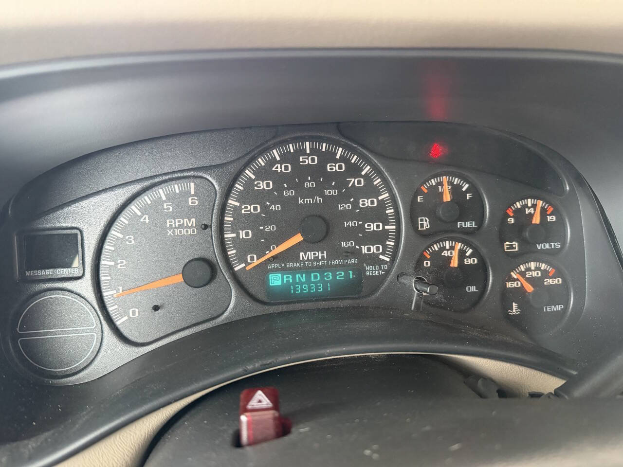 Used 2002 Chevrolet Suburban LT RWD image 16