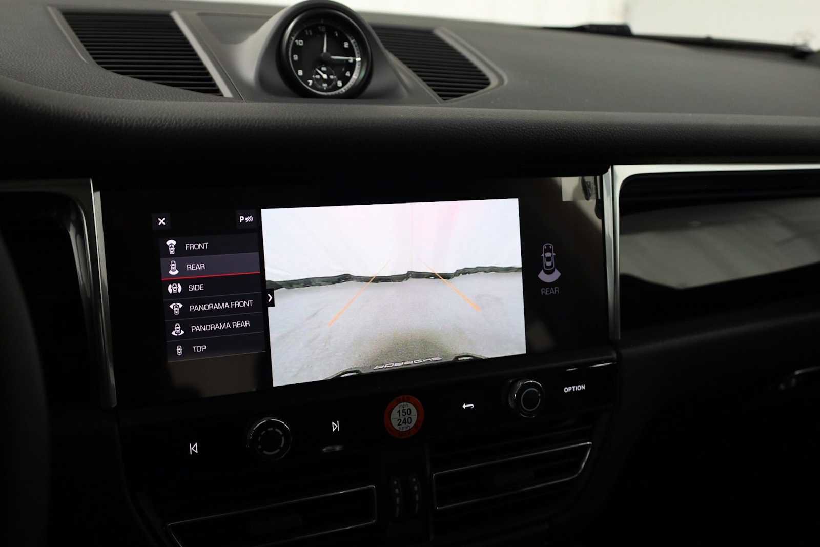 New 2026 Porsche Macan image 34