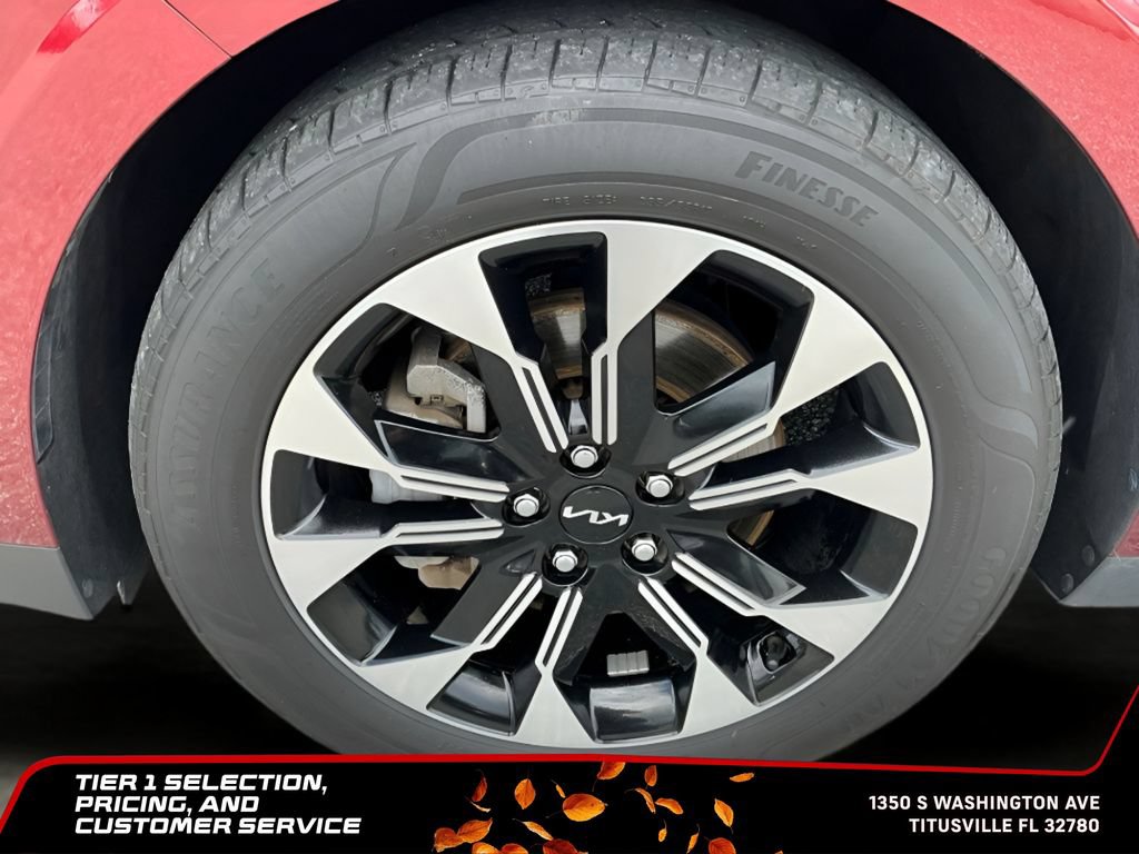 Used 2024 Kia Carnival EX FWD image 38