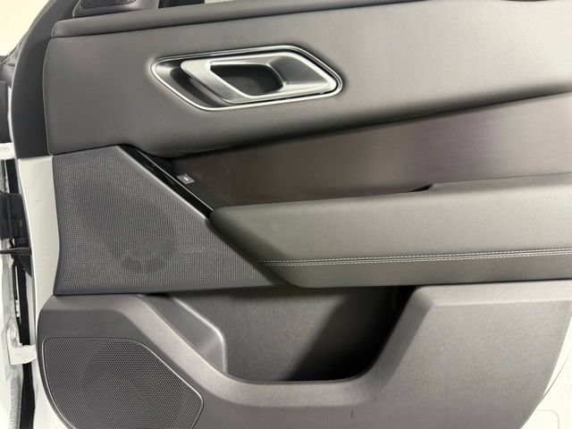 New 2026 Land Rover Range Rover Velar Belgravia AWD/4WD image 31