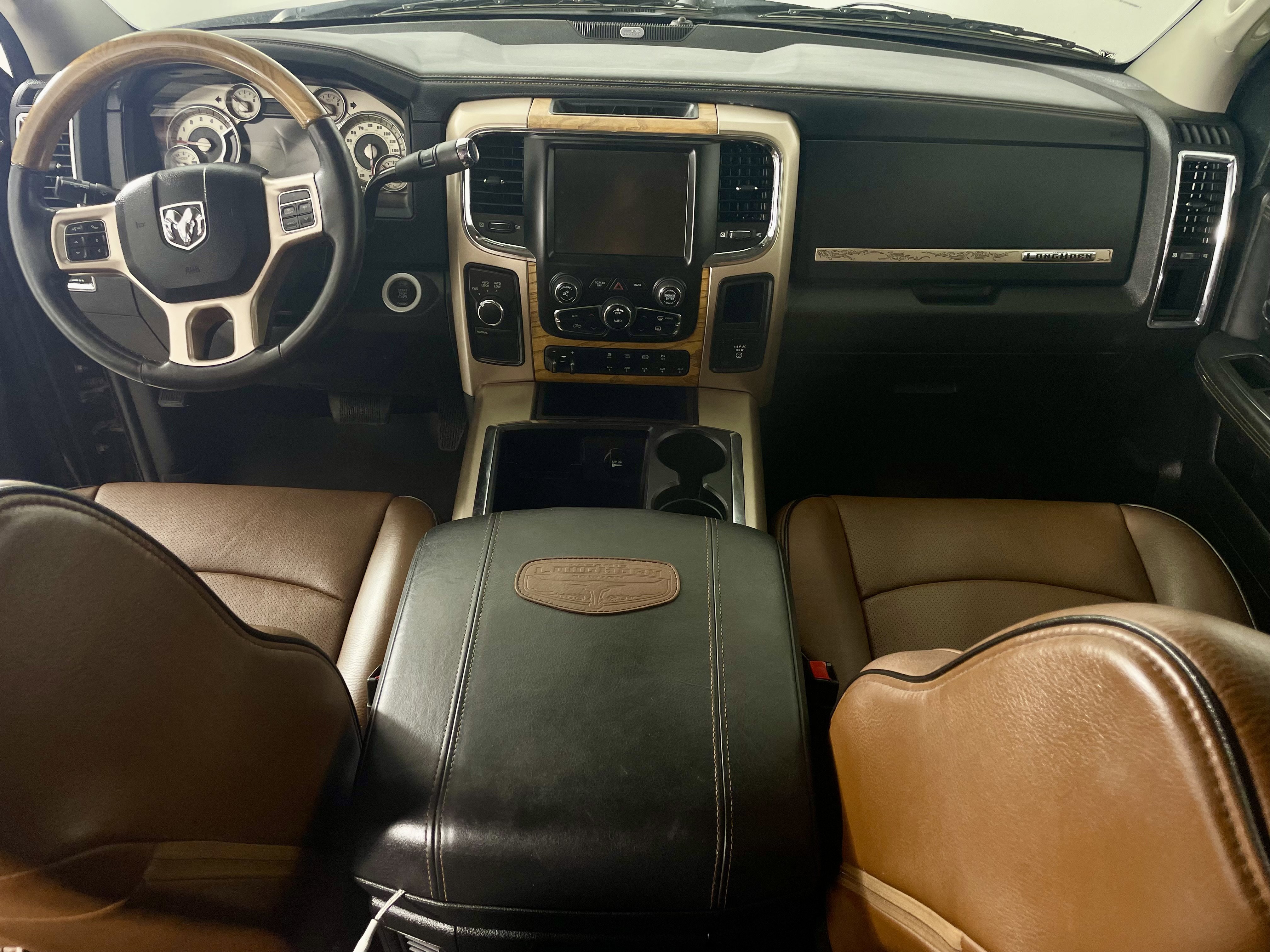 Used 2014 RAM 3500 Laramie Longhorn image 27