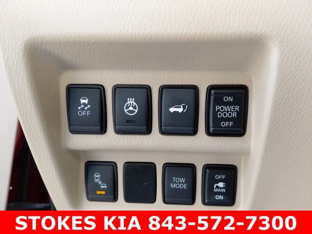 Used 2017 Nissan Pathfinder Platinum FWD image 19