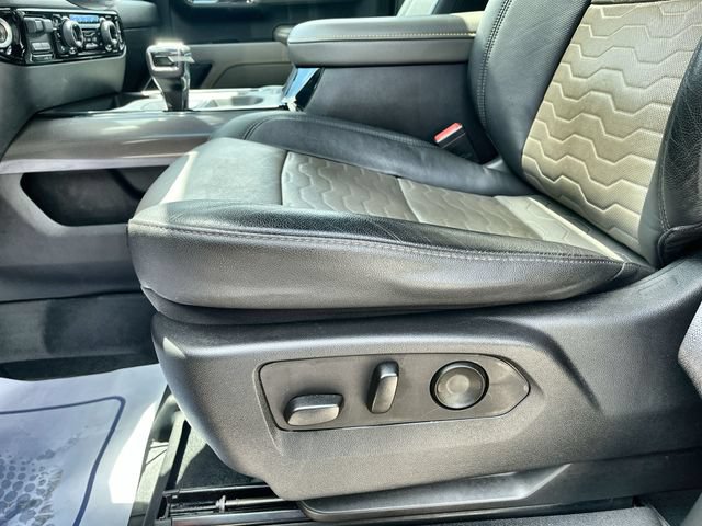 Used 2022 Chevrolet Silverado 1500 ZR2 w/ Technology Package AWD/4WD image 16
