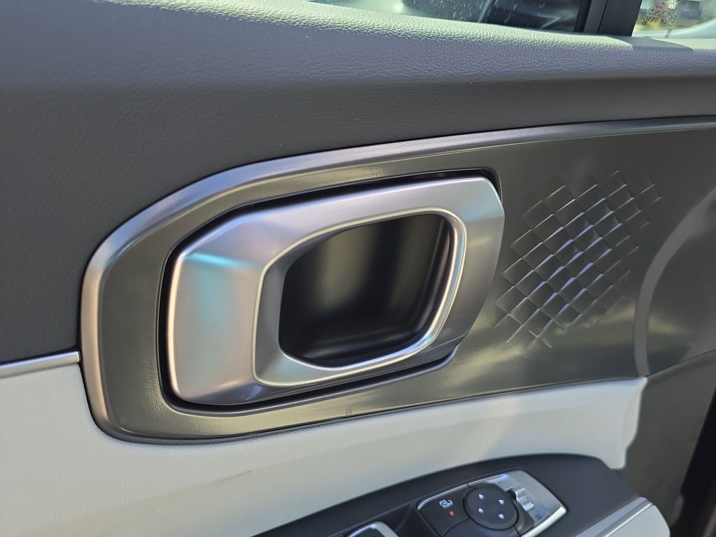 New 2026 Kia Sorento S image 18