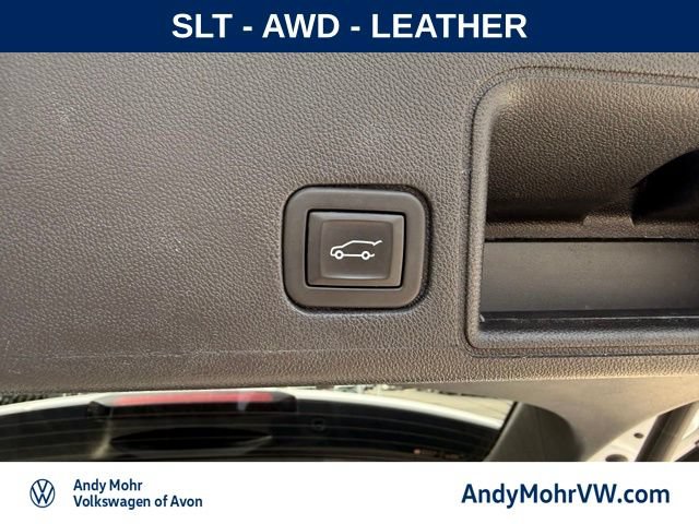 Used 2024 GMC Terrain SLT AWD/4WD image 10