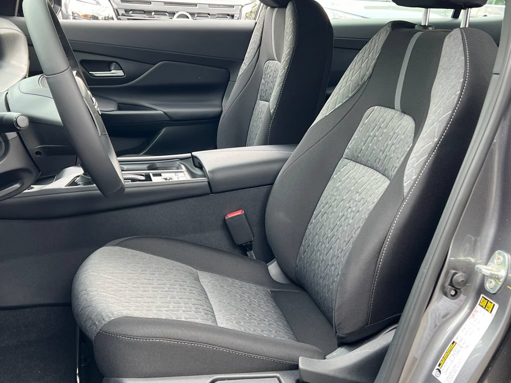 New 2026 Nissan Sentra SV w/ SV Convenience Package FWD image 6