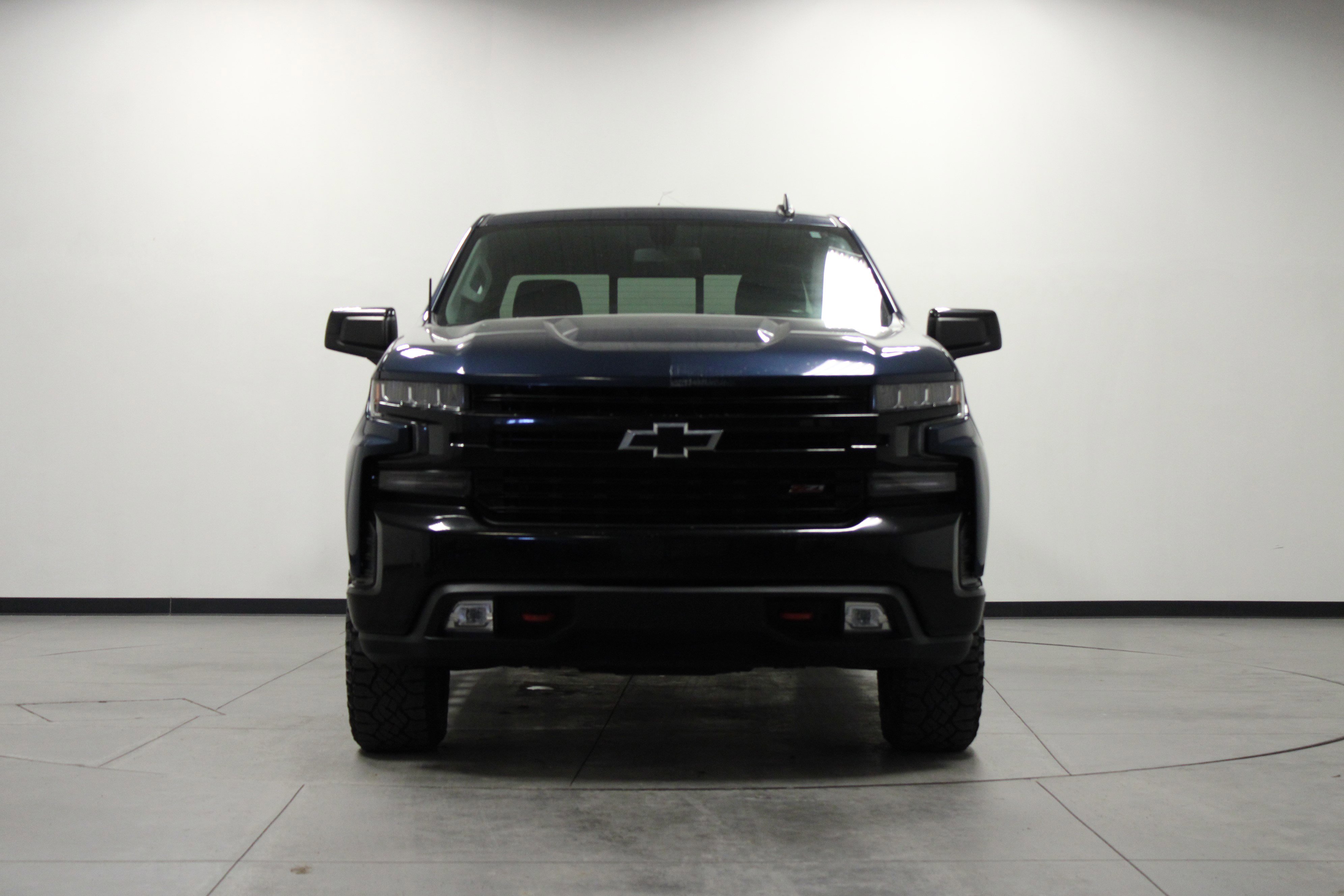Used 2019 Chevrolet Silverado 1500 LT Trail Boss image 9
