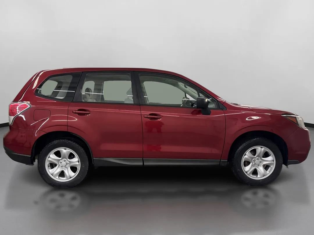 Used 2017 Subaru Forester 2.5i image 11