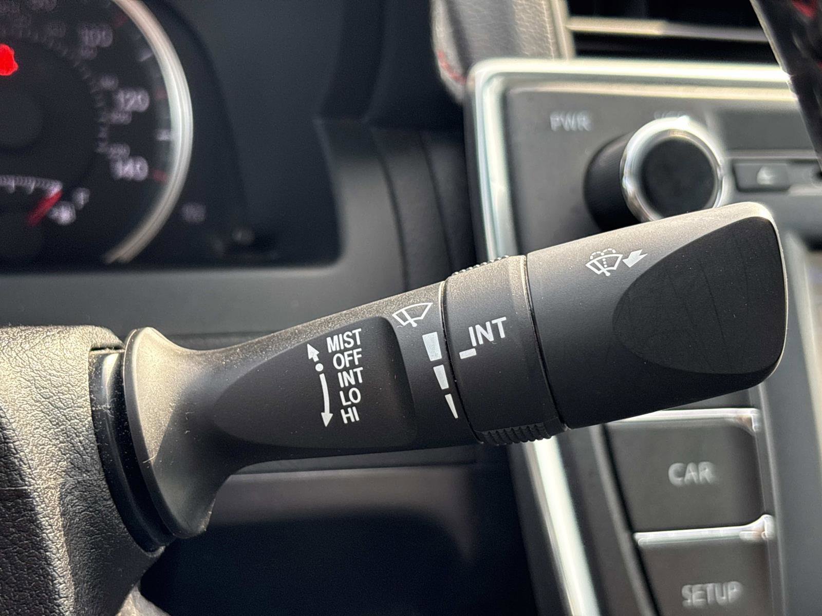 Used 2016 Toyota Camry SE image 19