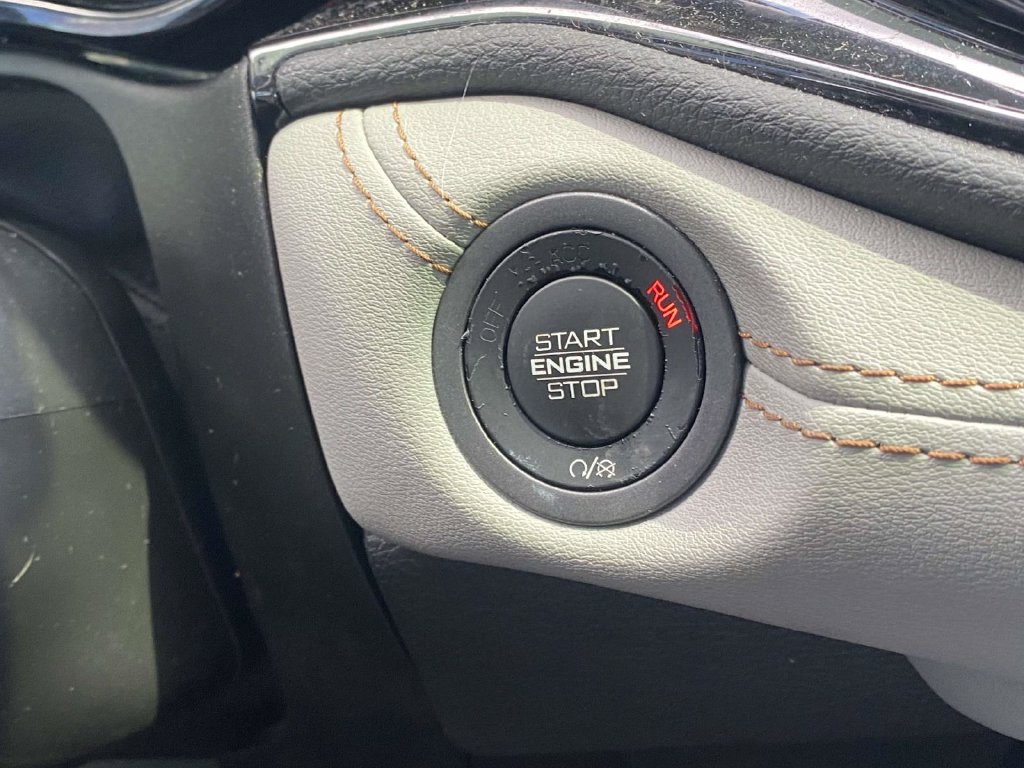 Used 2022 Dodge Durango R/T RWD image 28