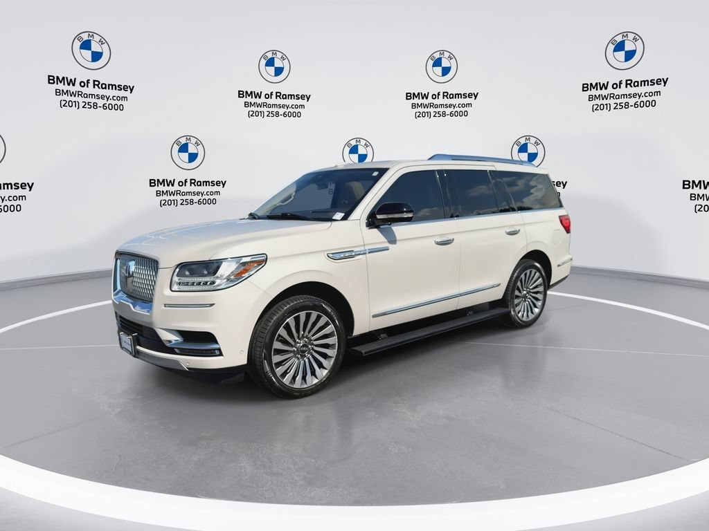 Used 2019 Lincoln Navigator Reserve AWD/4WD image 4