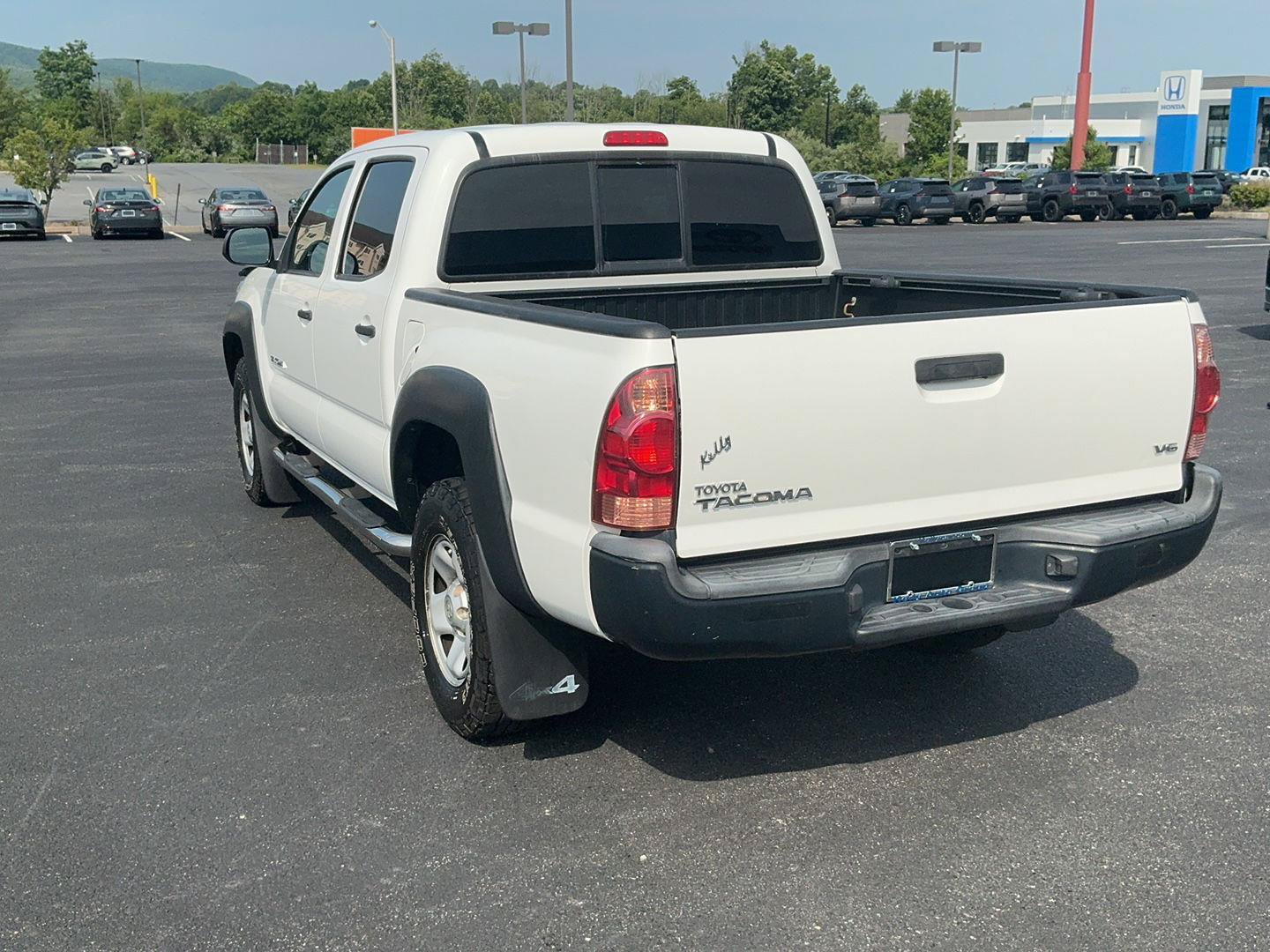 Used 2014 Toyota Tacoma 4x4 Double Cab w/ Convenience Package image 9