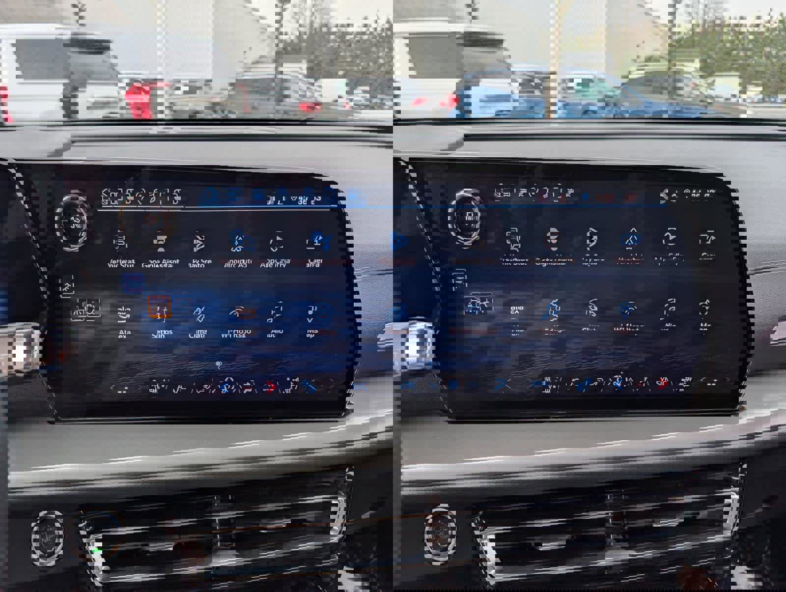 Certified 2024 Chevrolet Traverse LT image 25