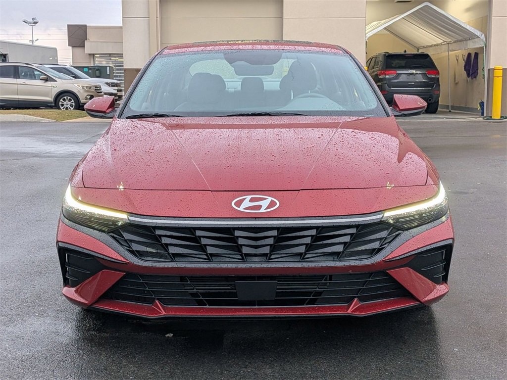 Certified 2024 Hyundai Elantra SEL w/ Convenience Package image 2