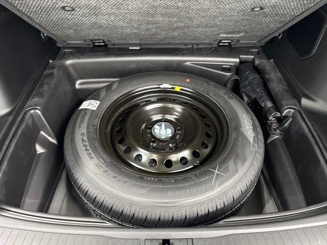 New 2026 Jeep Grand Cherokee Limited w/ Luxury Tech Group II AWD/4WD image 8