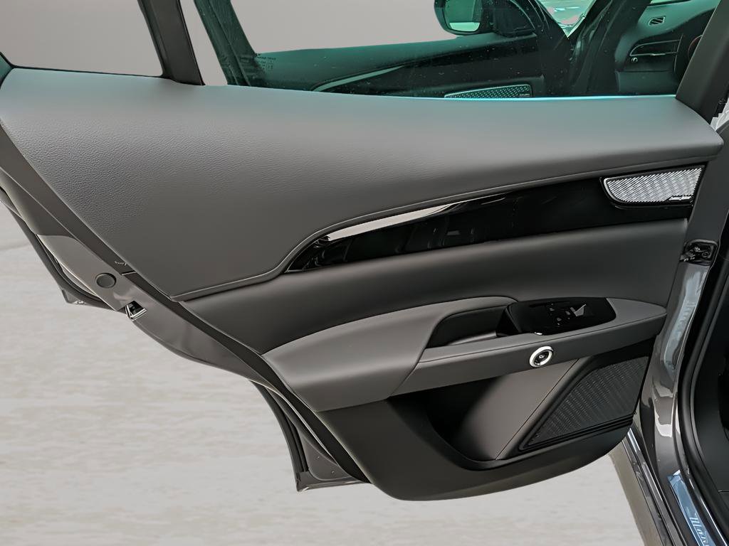 New 2023 Maserati Grecale GT image 27