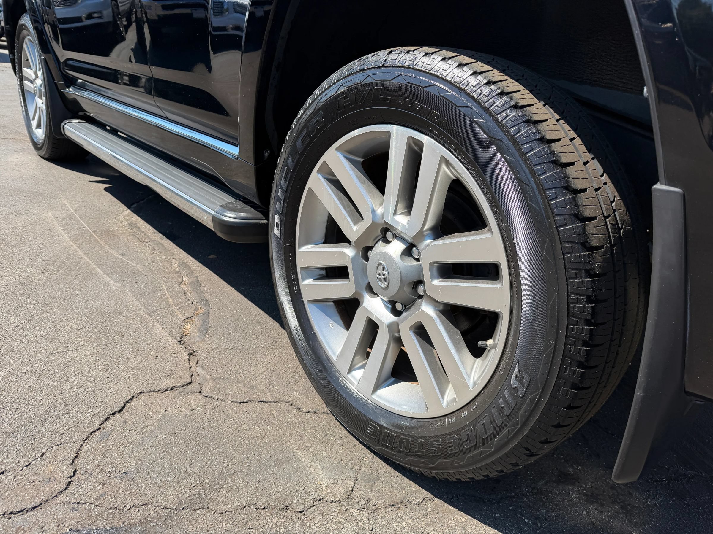 Used 2012 Toyota 4Runner Limited AWD/4WD image 23