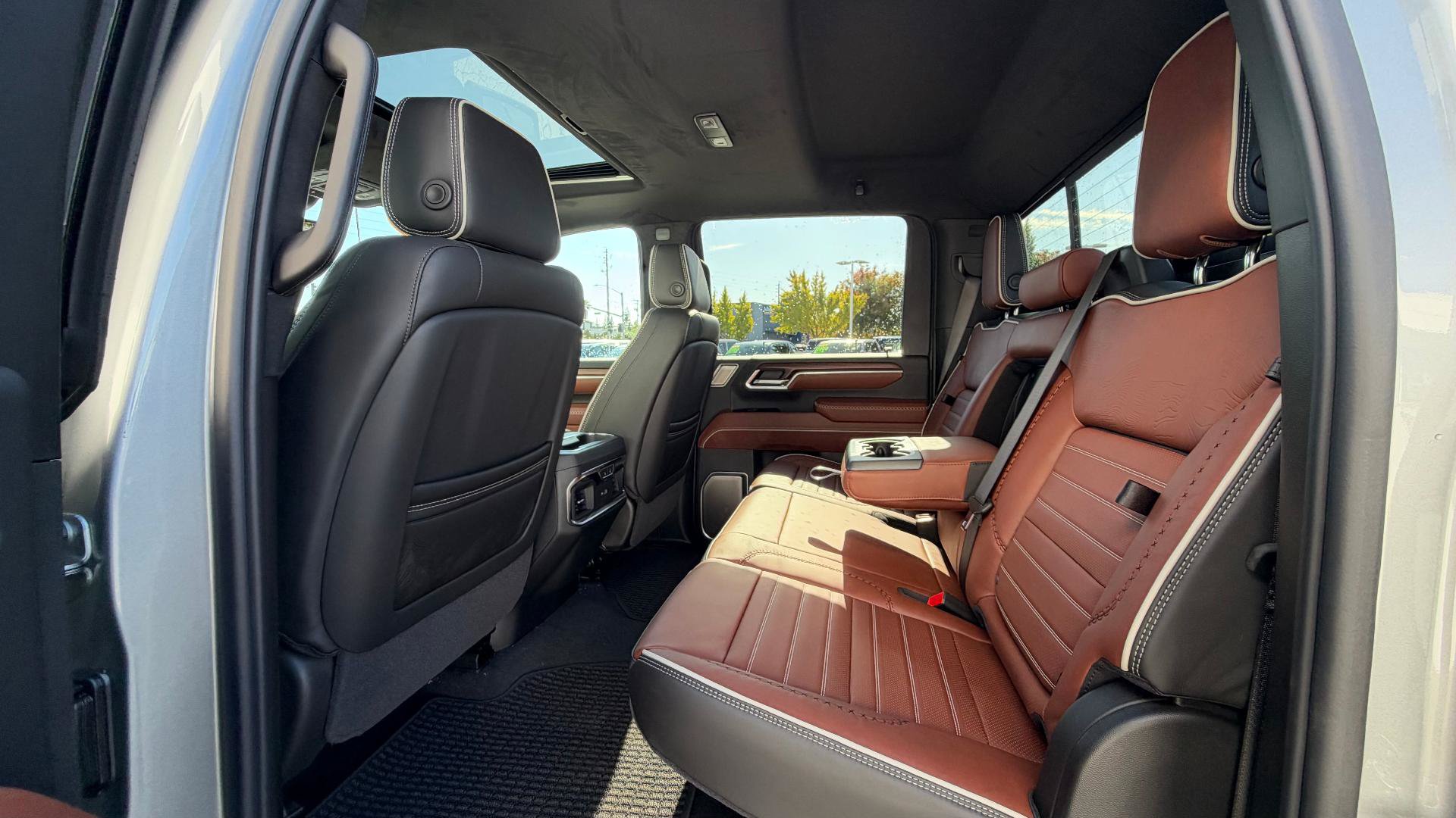 New 2026 GMC Sierra 2500 Denali Ultimate w/ Max Trailering Package AWD/4WD image 9