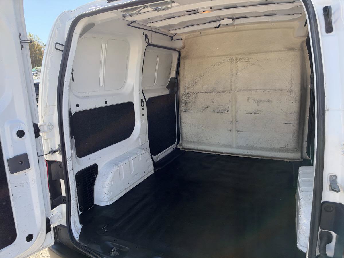 Used 2020 Nissan NV200 S FWD image 14