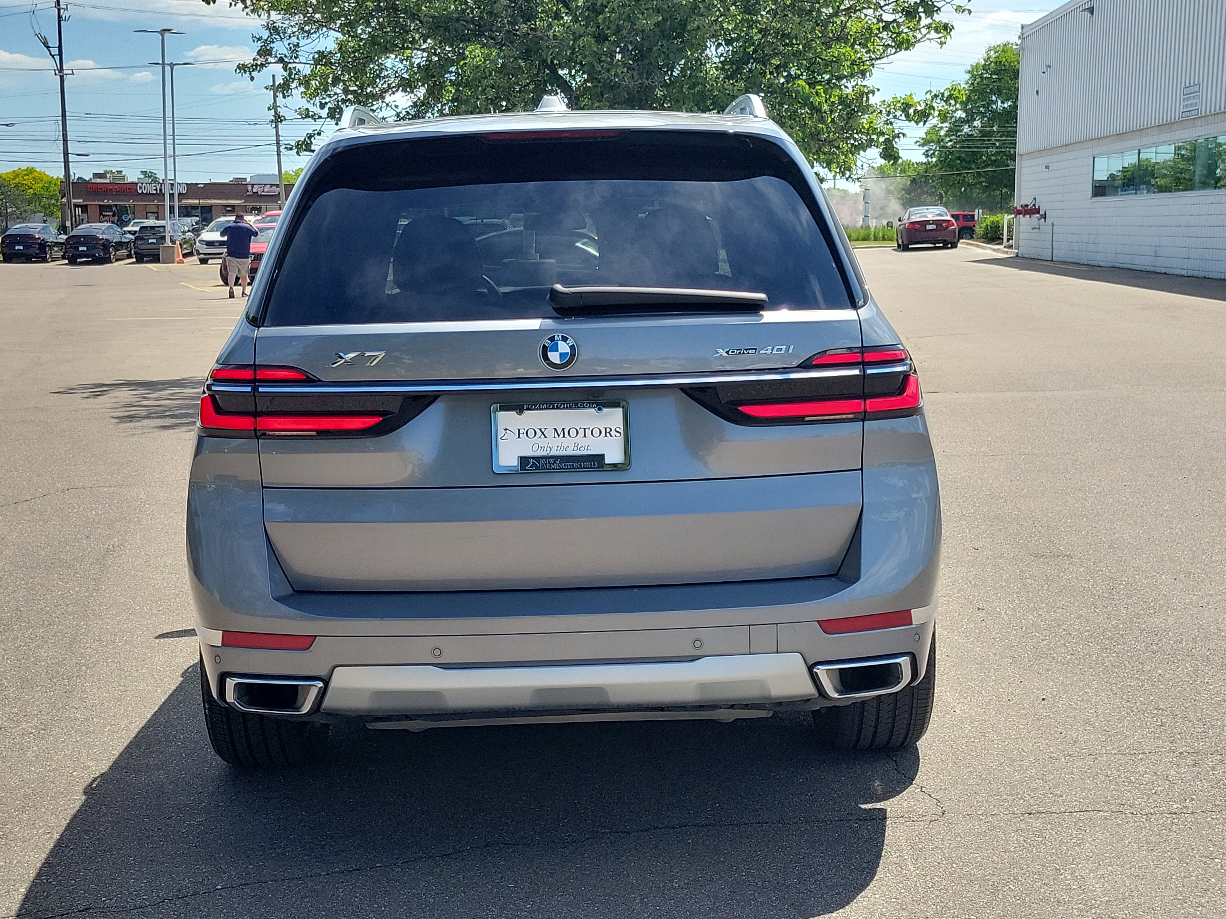 Used 2024 BMW X7 xDrive40i w/ Executive Package AWD/4WD image 5