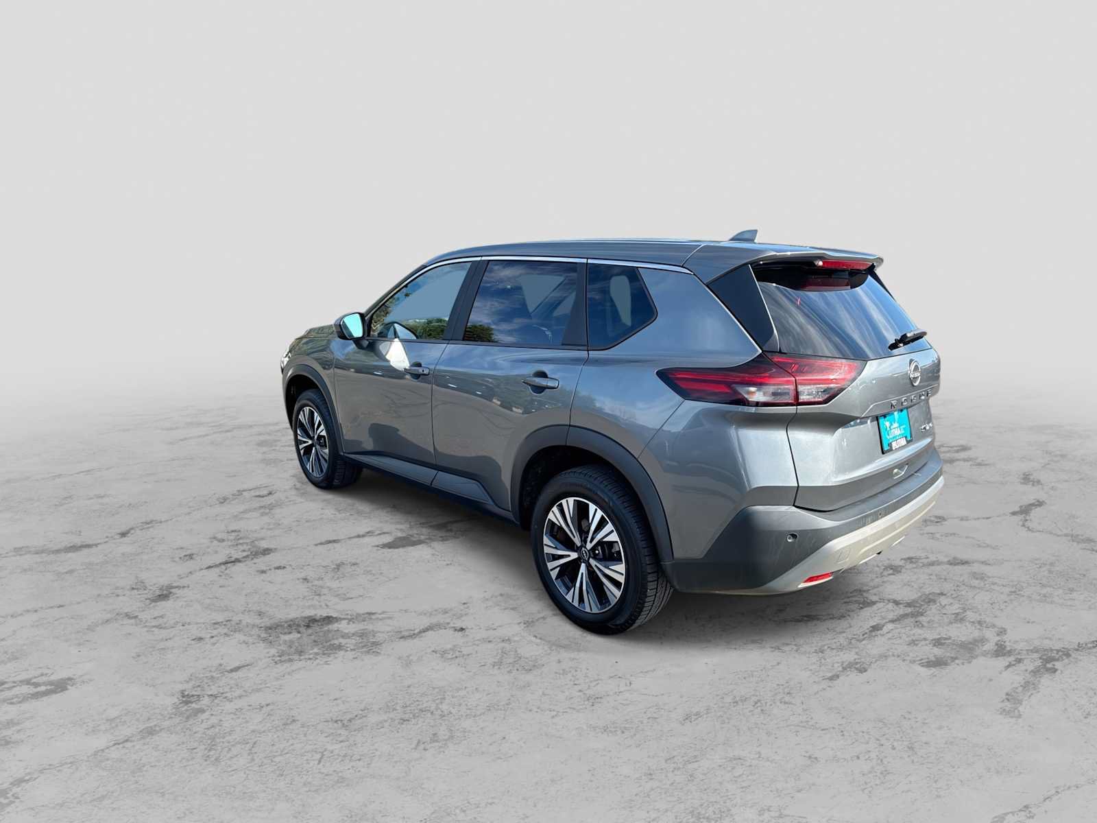 Used 2023 Nissan Rogue SV AWD/4WD image 6