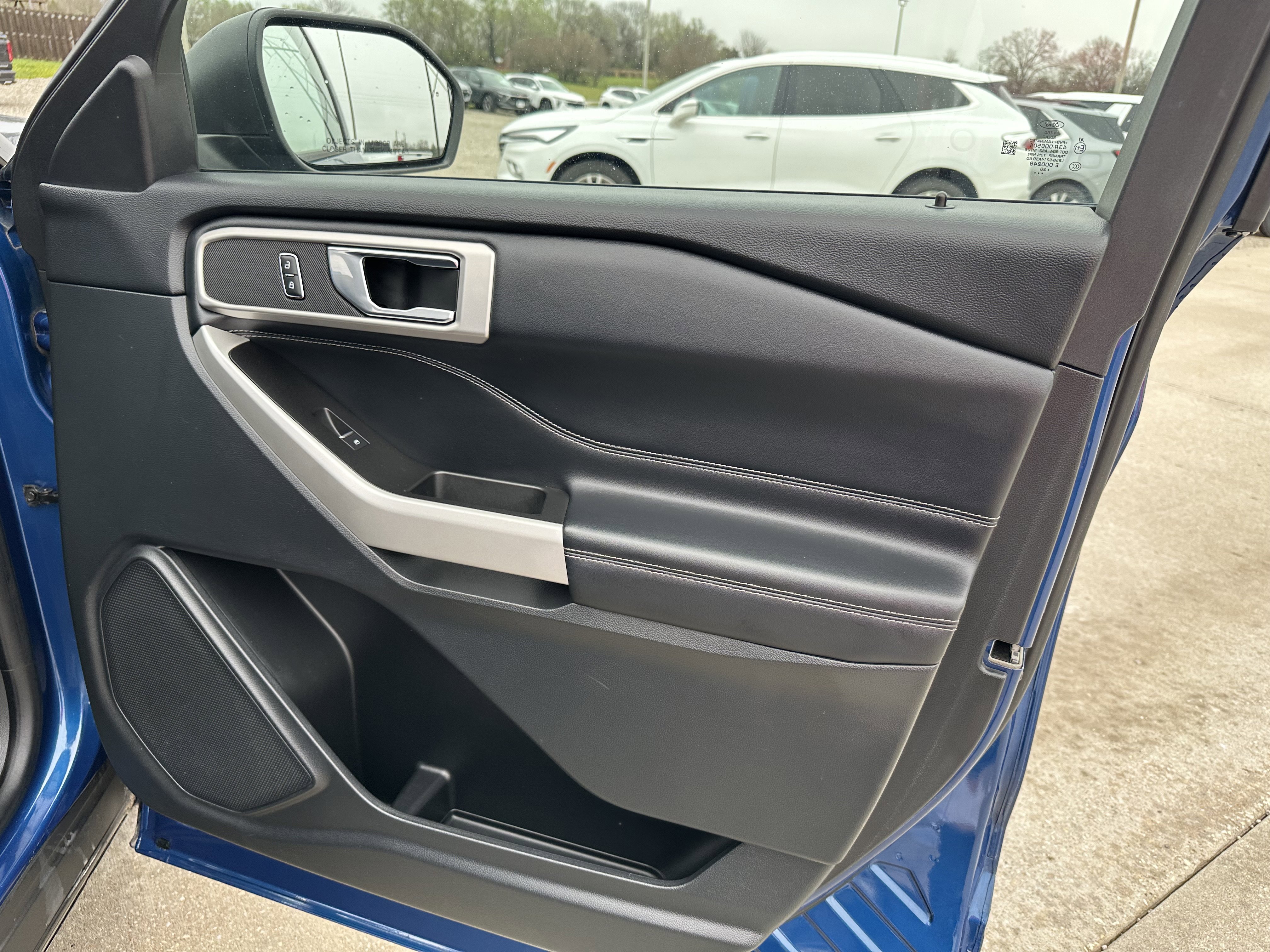 Used 2020 Ford Explorer XLT w/ Equipment Group 202A image 37