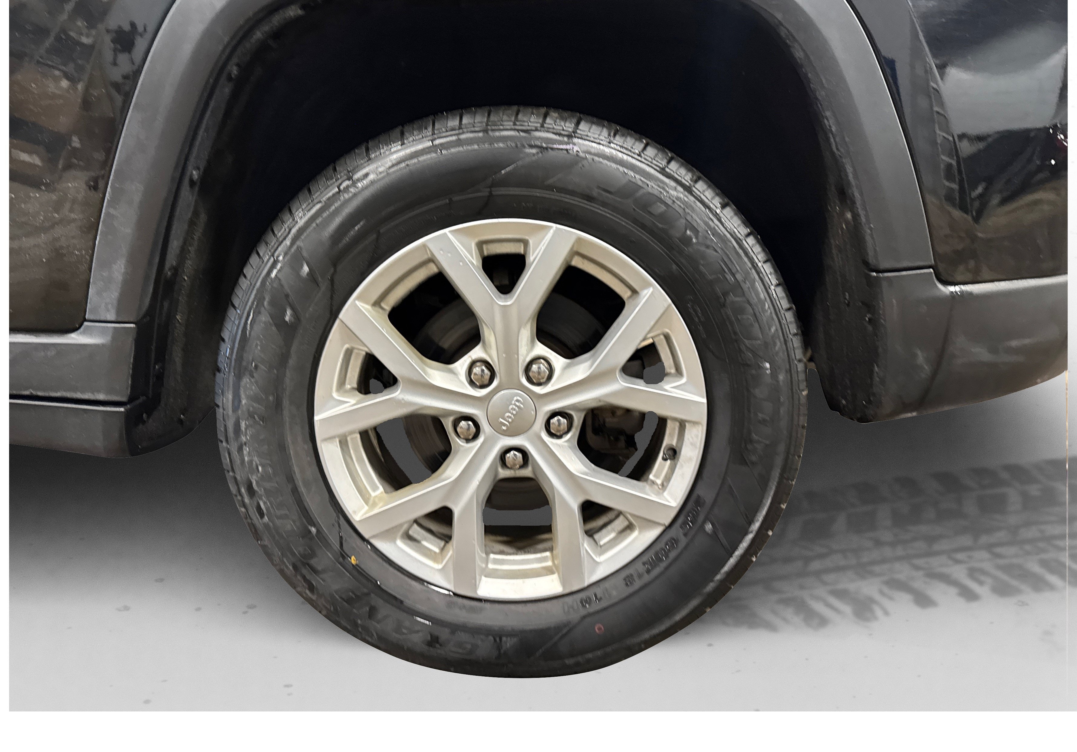 Used 2023 Jeep Grand Cherokee Limited AWD/4WD image 49