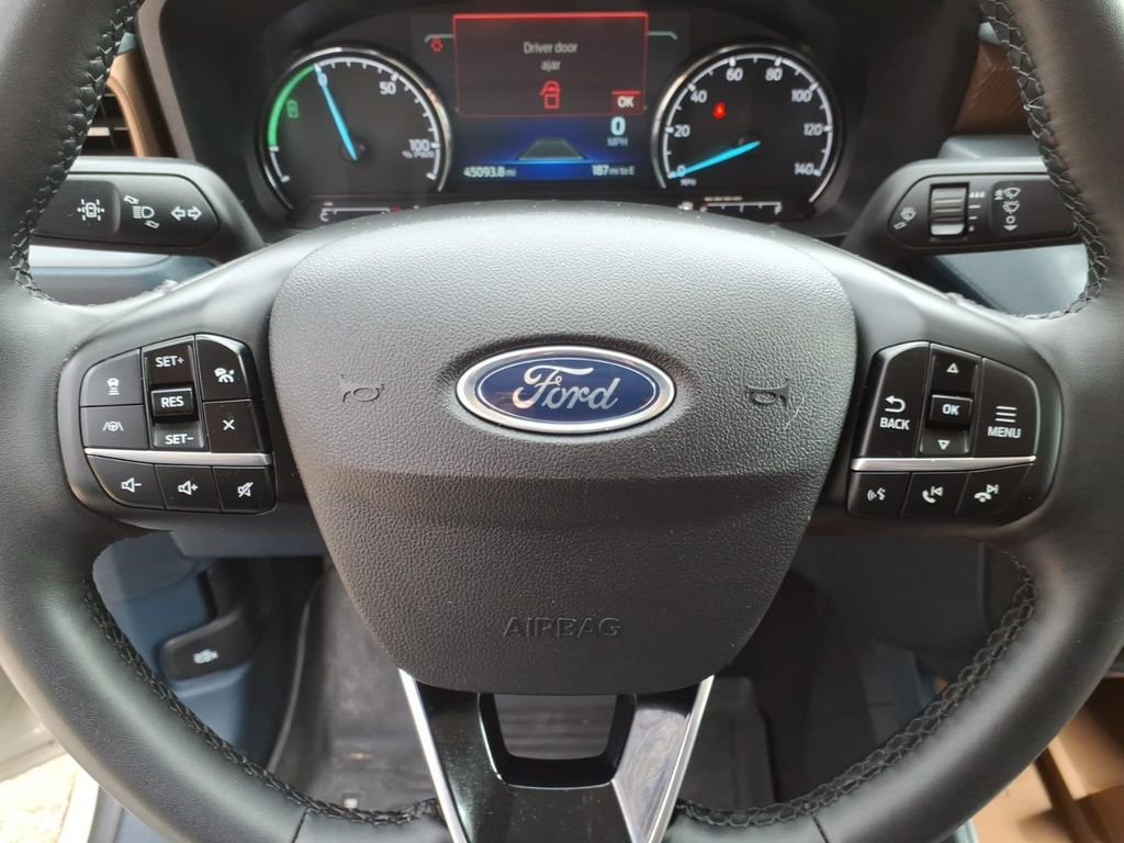 Certified 2024 Ford Maverick Lariat FWD image 30