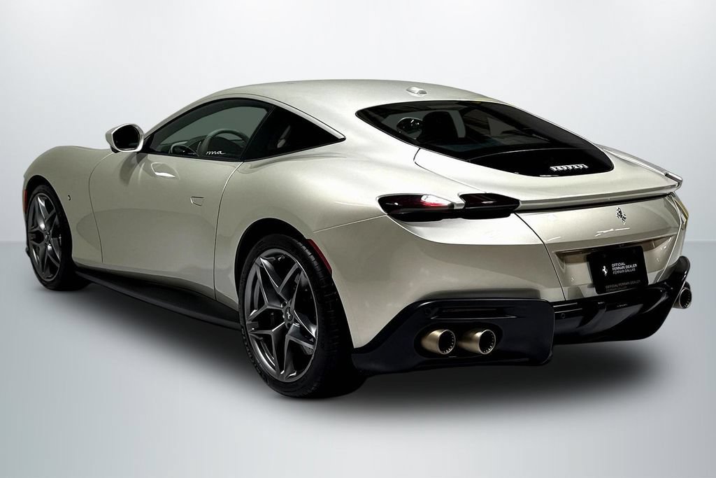 Used 2021 Ferrari Roma RWD image 5