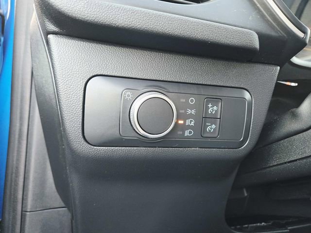 Used 2020 Ford Escape SE image 29