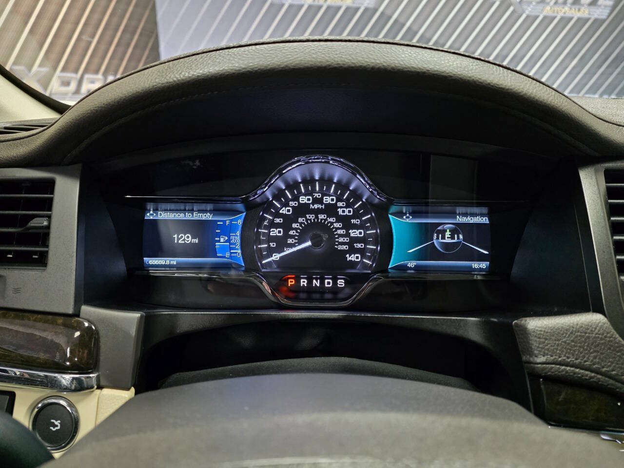 Used 2014 Lincoln MKS AWD w/ Equipment Group 201A image 22
