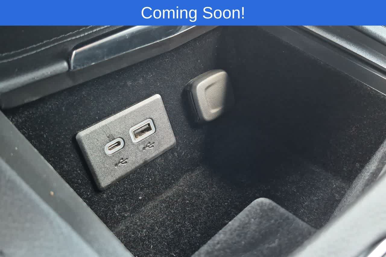 Used 2023 Cadillac XT4 Sport w/ Cold Weather Package AWD/4WD image 30