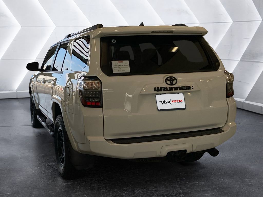 Used 2020 Toyota 4Runner SR5 Premium image 6