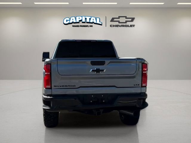 Used 2025 Chevrolet Silverado 2500 LTZ w/ LTZ Plus Package image 4