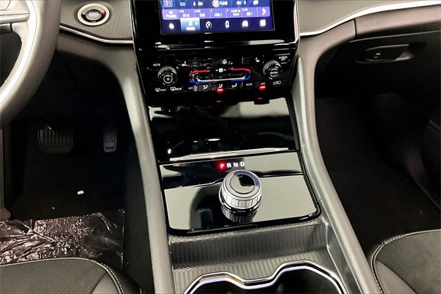 New 2025 Jeep Grand Cherokee L Altitude image 7