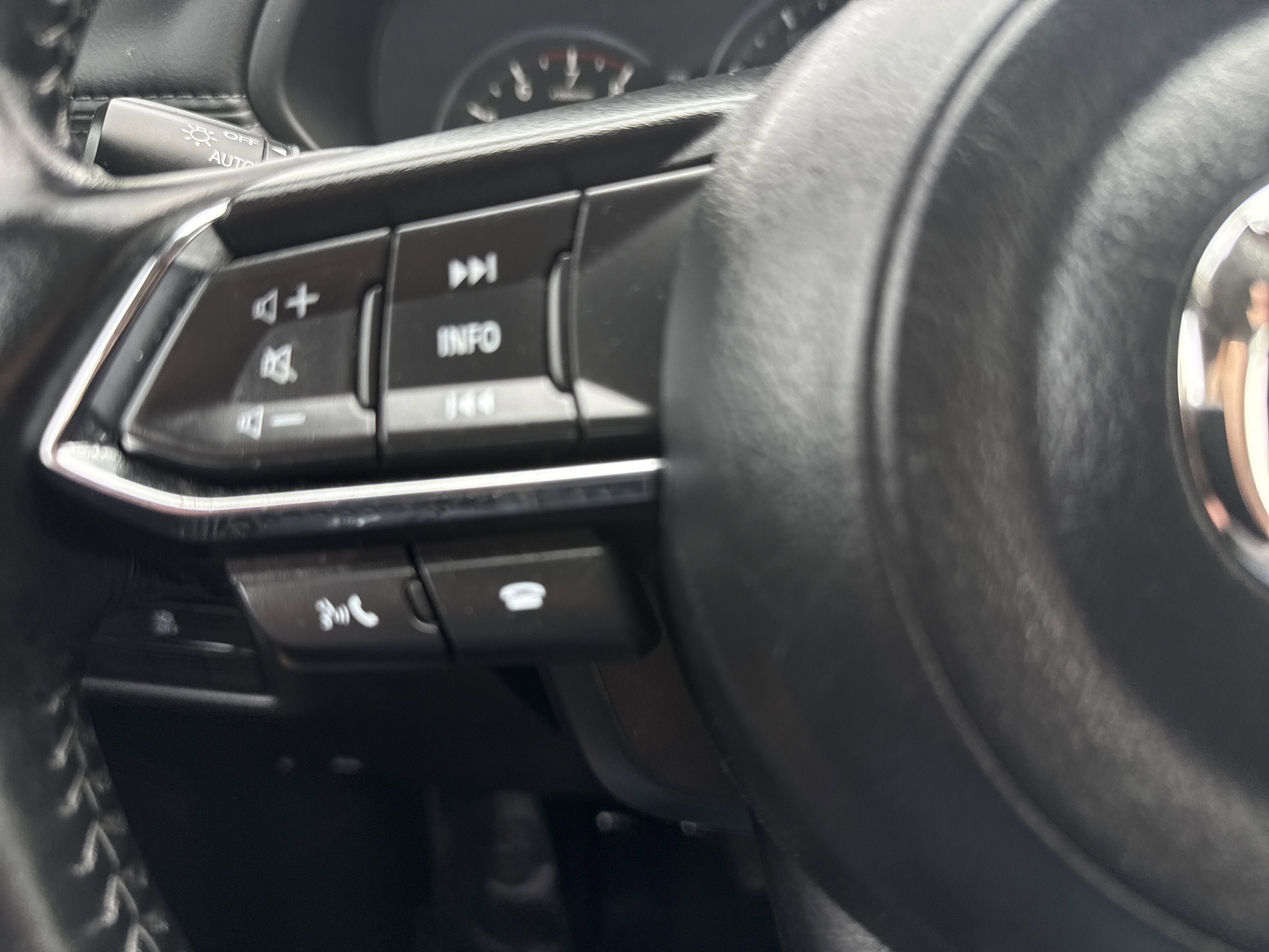 Used 2023 MAZDA CX-5 AWD 2.5 S w/ Premium Package image 11