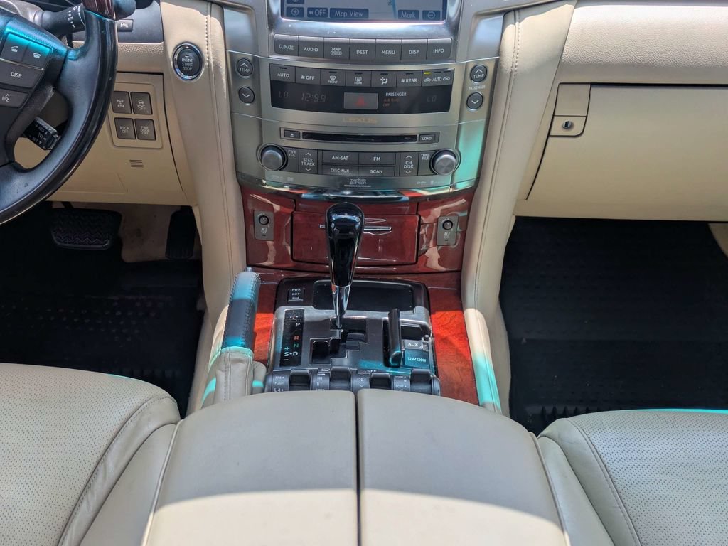 Used 2009 Lexus LX 570 4WD image 19