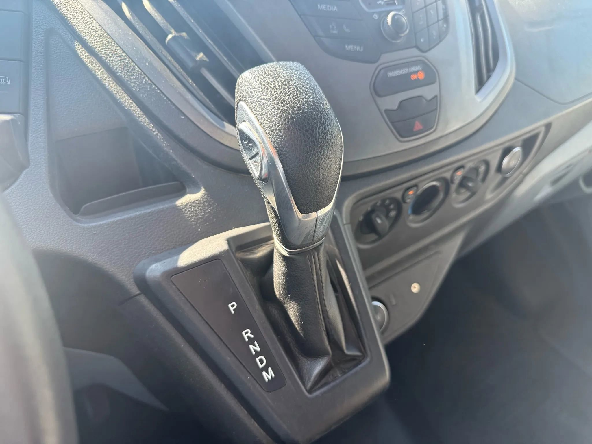 Used 2019 Ford Transit 250 148 High Roof Extended image 13