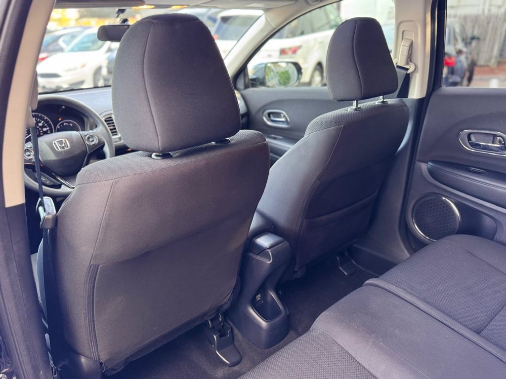 Used 2018 Honda HR-V EX image 21