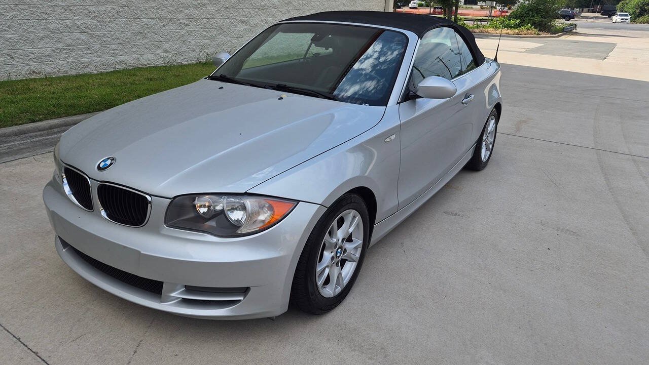 Used 2008 BMW 128i Convertible RWD image 3