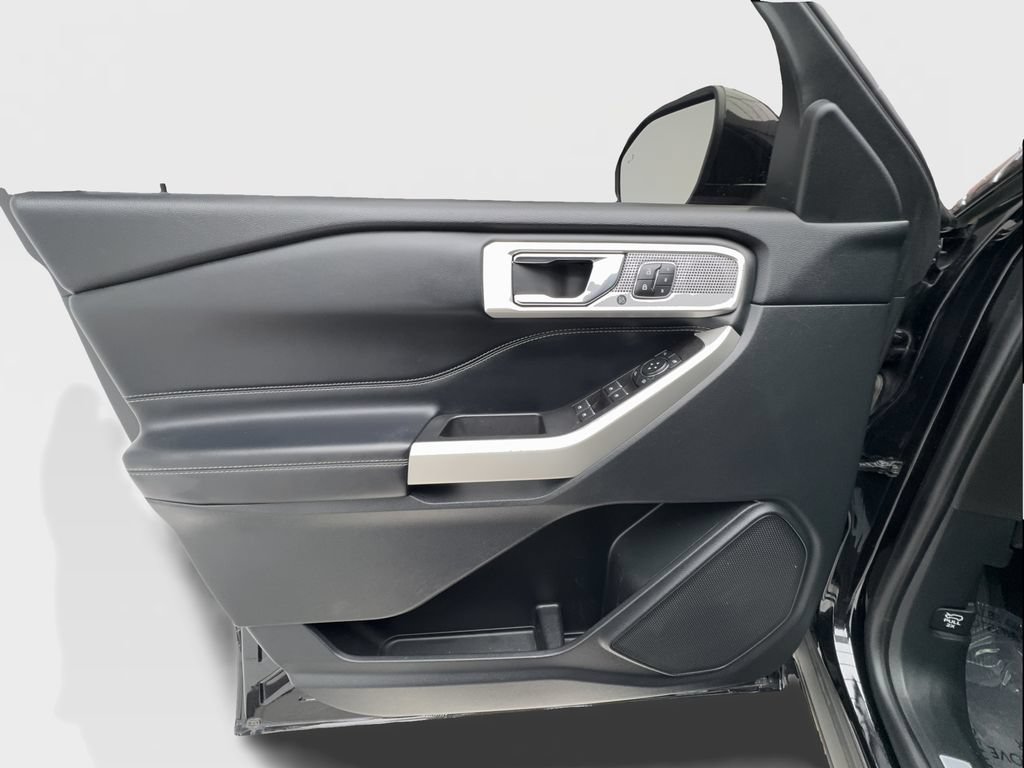 Used 2020 Ford Explorer Limited RWD image 23