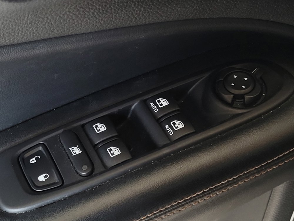 Used 2018 Jeep Compass Limited w/ Navigation Group image 27