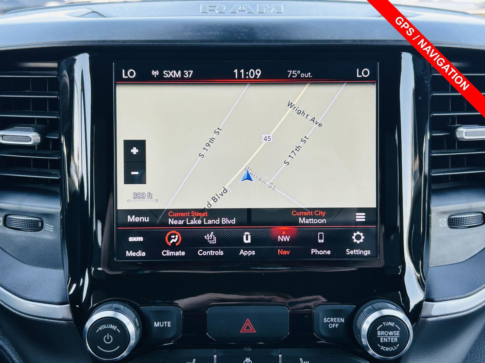 Used 2021 RAM 1500 Big Horn image 4