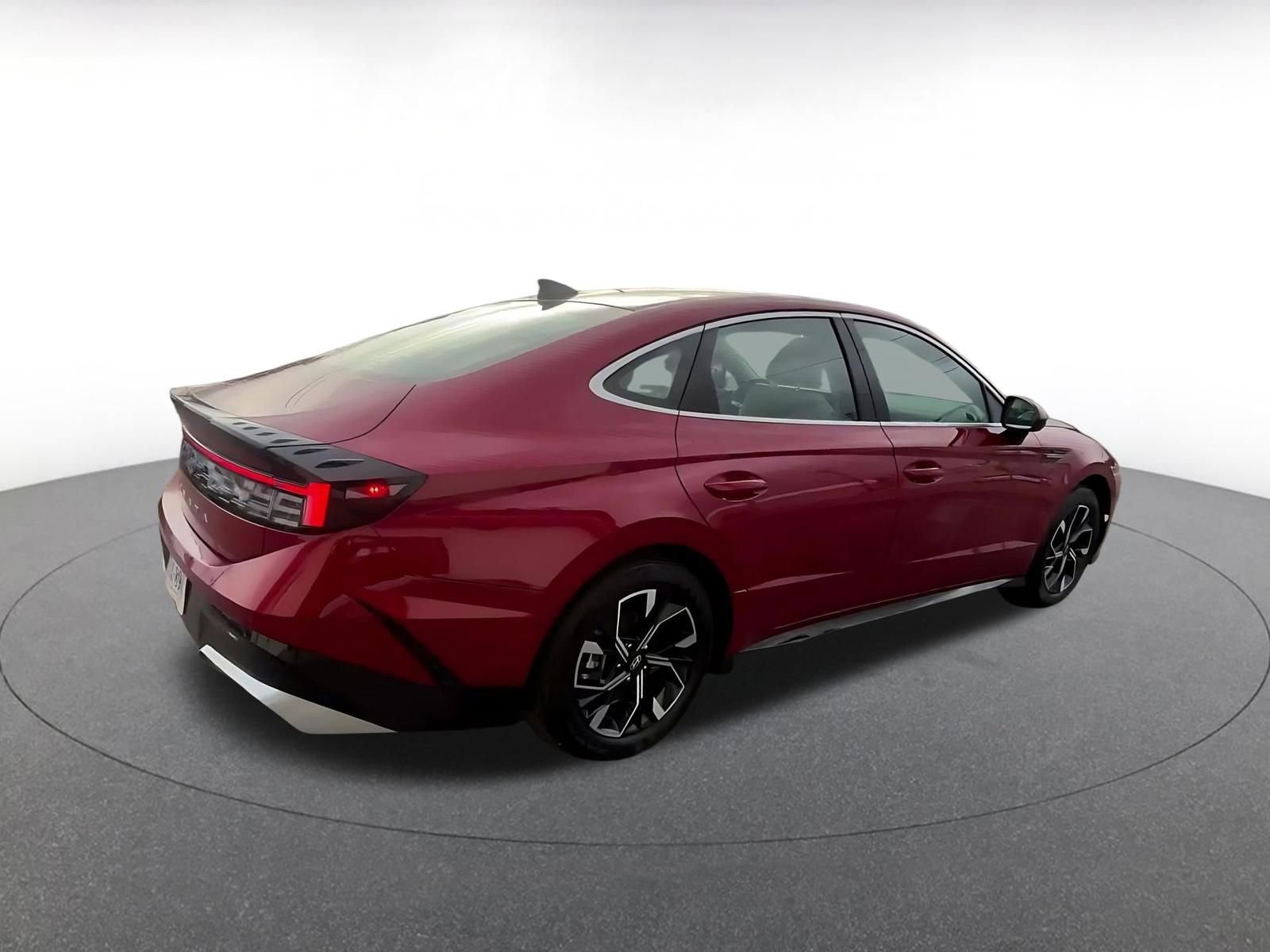 Used 2025 Hyundai Sonata SEL image 14