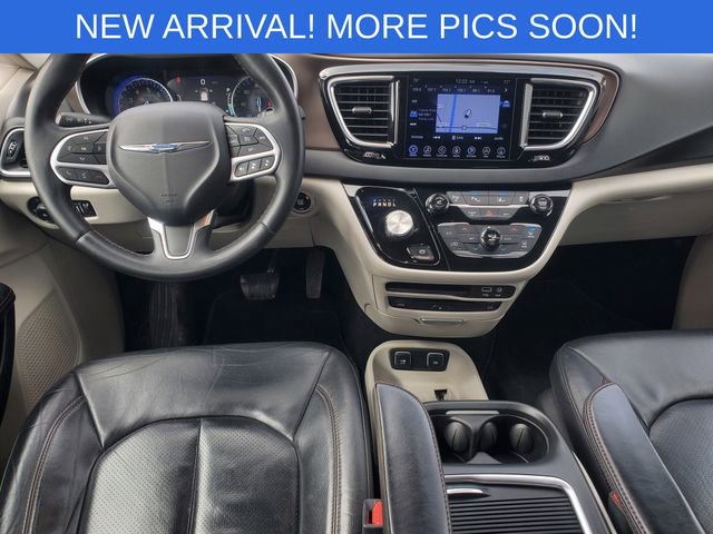 Used 2017 Chrysler Pacifica Touring-L Plus w/ Advanced Safetytec Group image 23