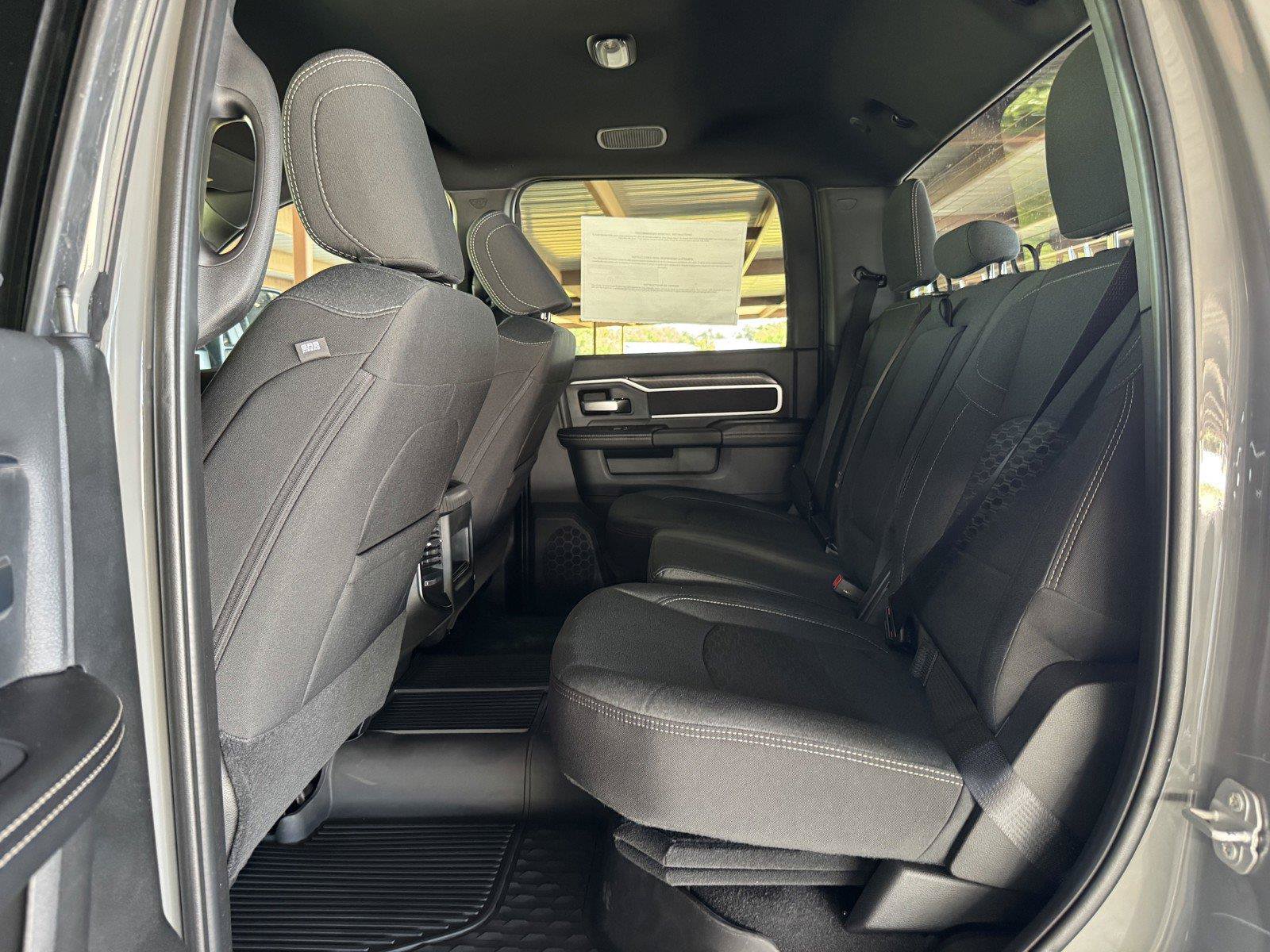 New 2027 RAM 3500 Big Horn AWD/4WD image 33
