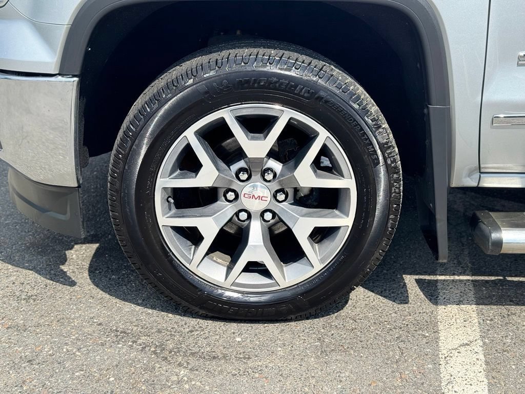 Used 2015 GMC Sierra 1500 SLT w/ SLT Preferred Package AWD/4WD image 3