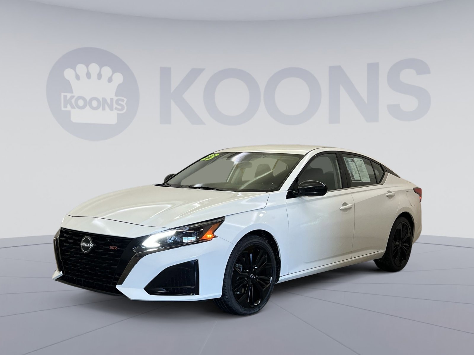 Used 2023 Nissan Altima 2.5 SR