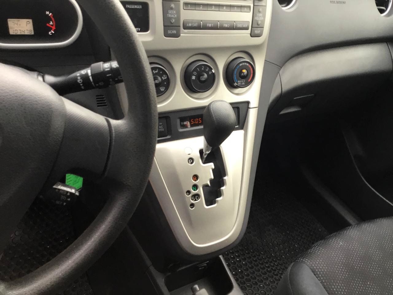 Used 2009 Toyota Matrix S FWD image 17