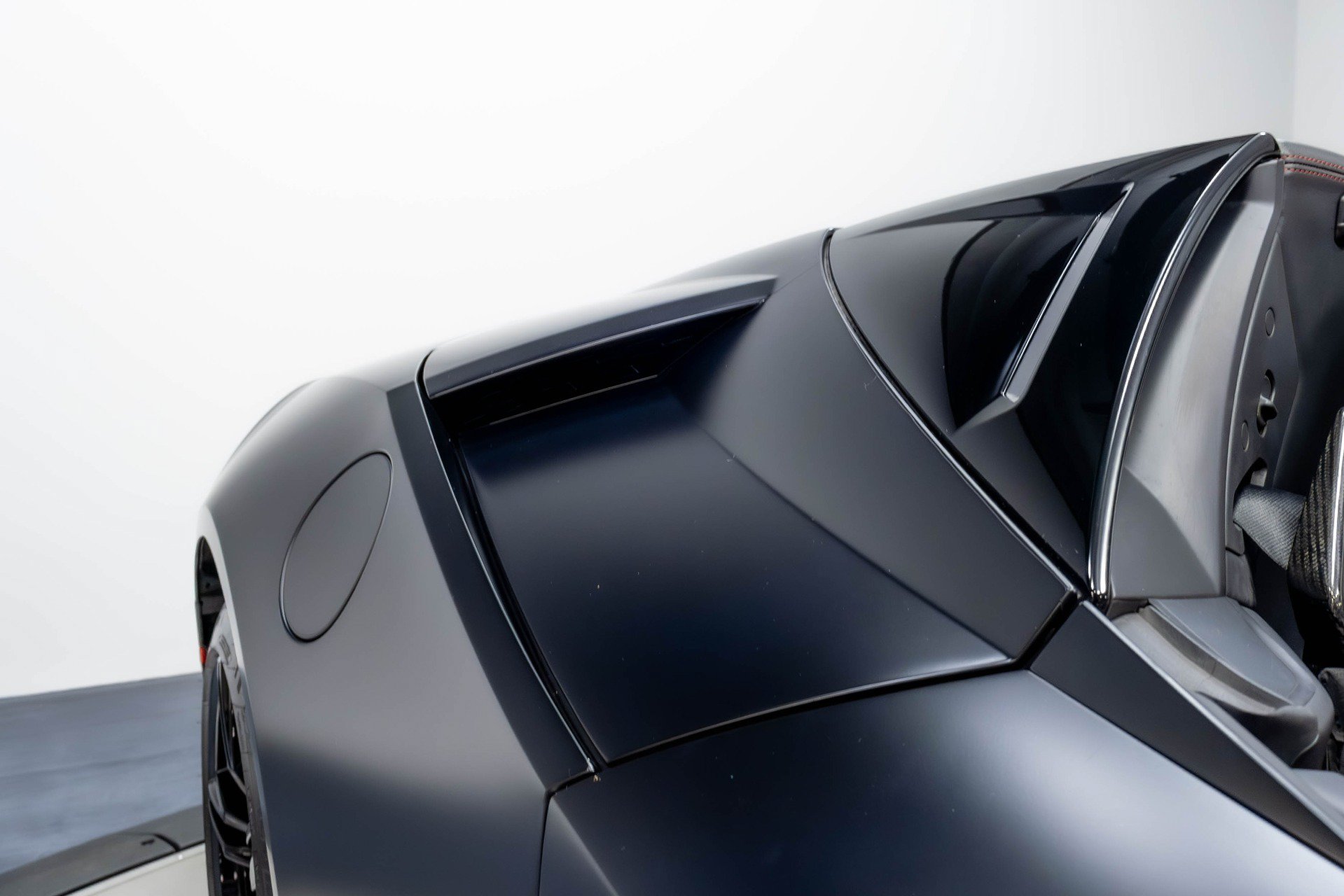 Used 2021 Lamborghini Huracan EVO RWD image 57